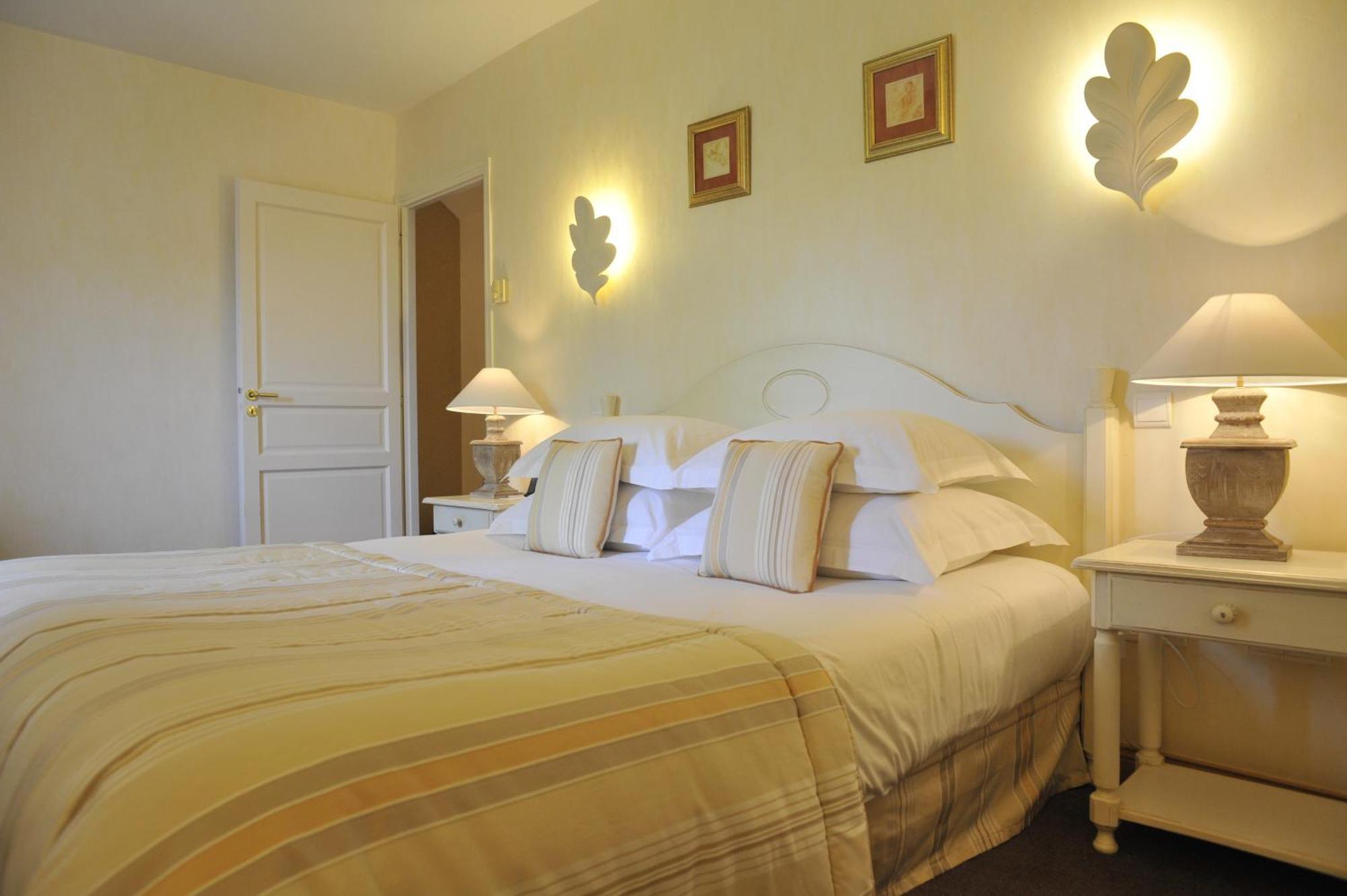 Hotel & De La Bretesche 5*